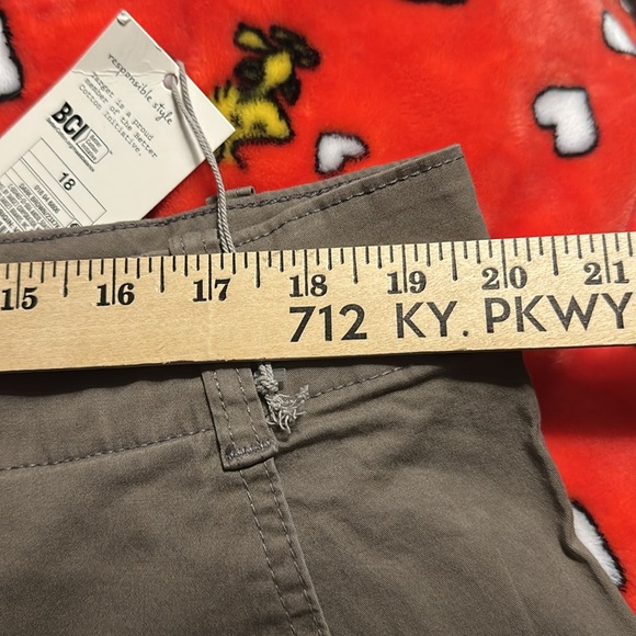 NWT Womens High-Rise Straight Leg Pants in Brown - A New Day - Picture 15 of 15